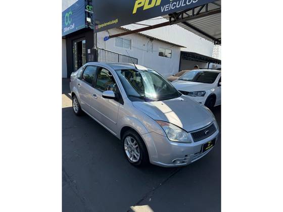 FORD FIESTA 1.6 MPI SEDAN 8V FLEX 4P MANUAL FORD FIESTA 1.6 MPI SEDAN 8V FLEX 4P MANUAL
